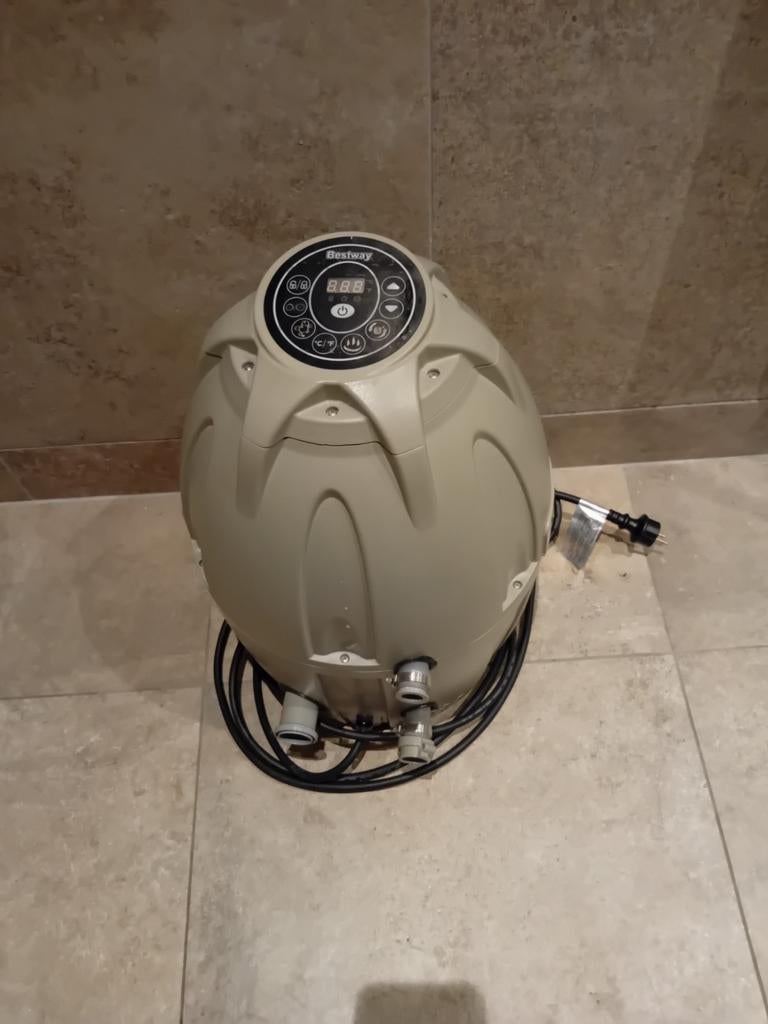 Jacuzzi pomp (nieuw) €35 EURO *ALLEEN VANDAAG*, Ophalen of Verzenden, Zo goed als nieuw, Pomp, Opblaasbaar