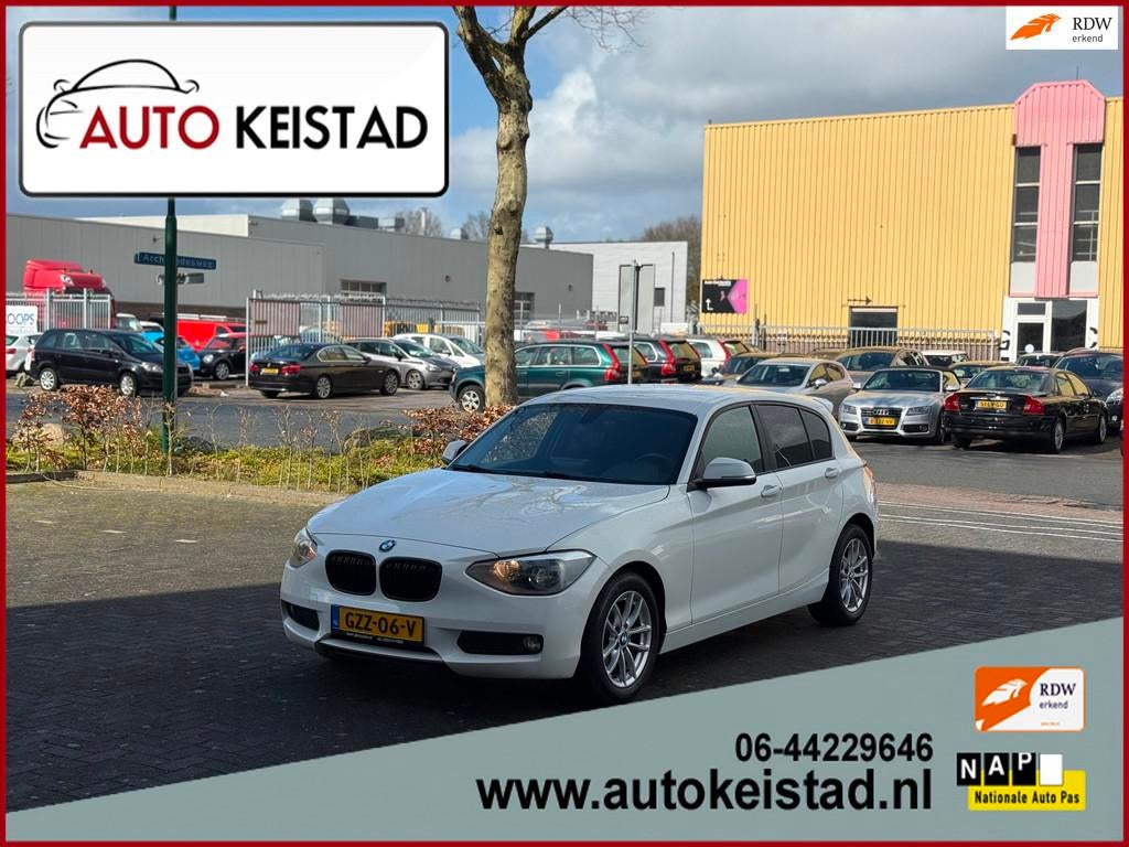 BMW 1-serie 116i EDE 5-DEURS 6-BAK CARPLAY/STOEL VERWARMING/, 1-Serie, Euro 5, Gebruikt, 4 cilinders