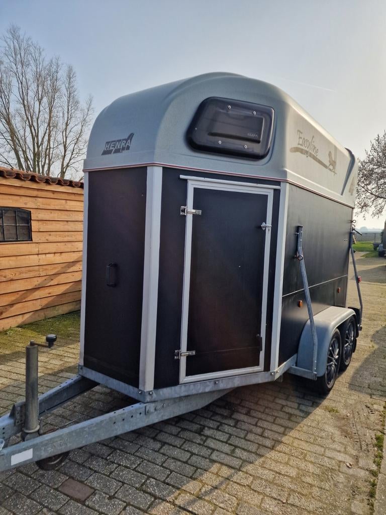 Henra  Easyline  van 2011 met alum. Bodem, Ophalen, Gebruikt, Hout, 2-paards trailer