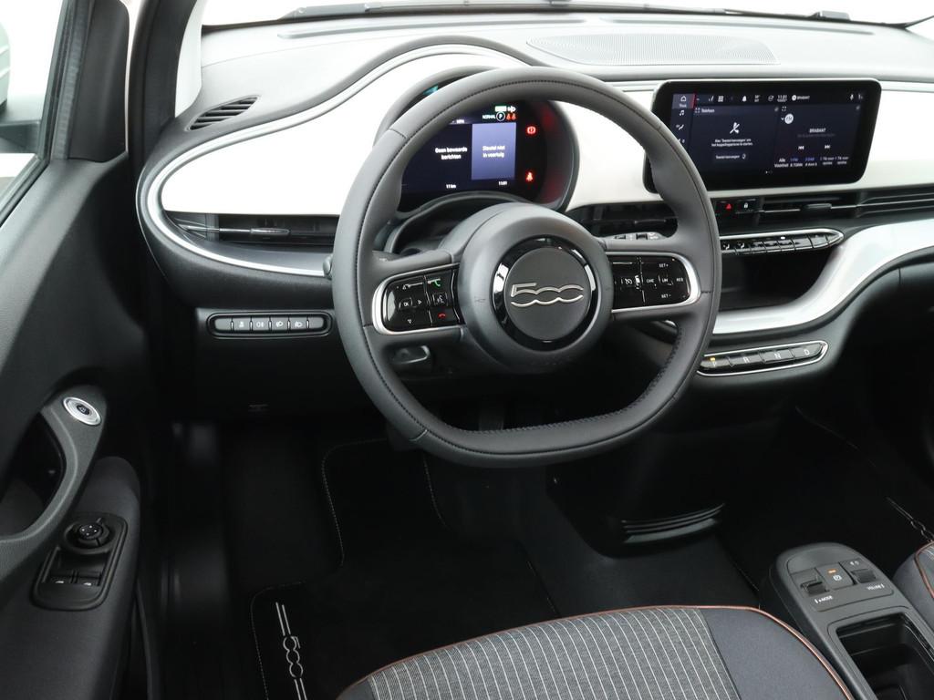 Fiat 500e Icon 42 kWh | Navigatie | Winterpack Stoelverwarmi, Stof, 4 stoelen, Wit, Origineel Nederlands