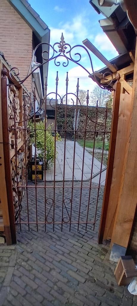 Tuinpoort met ornament Massief ijzer., Ophalen, Gebruikt, IJzer, Sierhekwerk