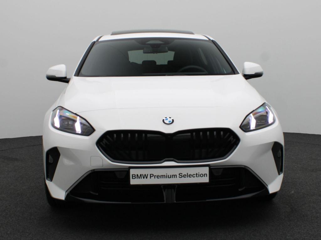 BMW 1 Serie 120 M Sportpakket Pro | Premium Pack | Stuurwiel, Stof, Met garantie (alle), Wit, Bedrijf