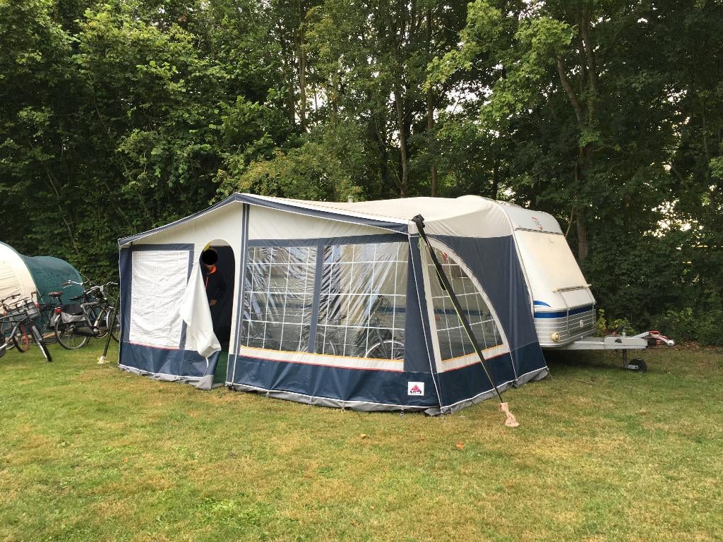 TEC 460 TDF Travelking Caravan, T.E.C., Frans bed, Schokbreker, 750 - 1000 kg