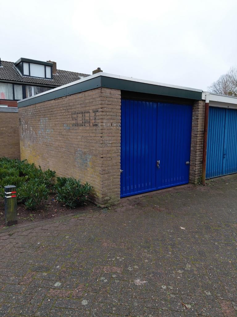 Te huur. Garage in waalwijk., Huizen en Kamers