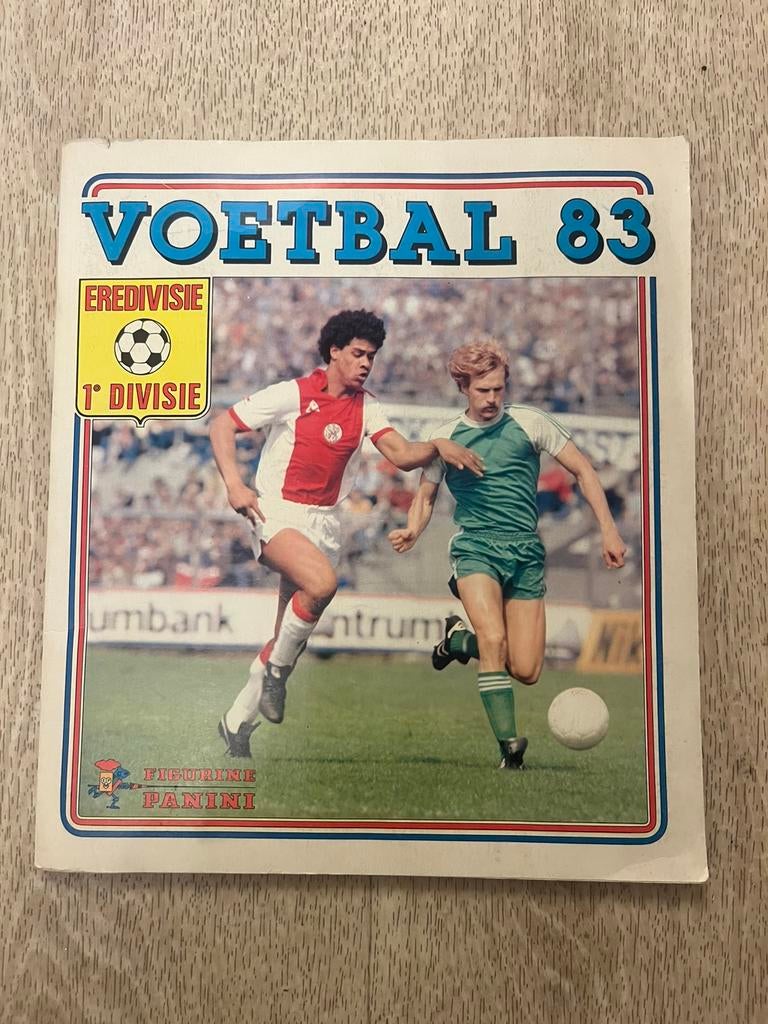 Compleet Panini Voetbal 83 album - Eredivisie & 1e Divisie, Verzamelen, Sportartikelen en Voetbal, Zo goed als nieuw, Boek of Tijdschrift