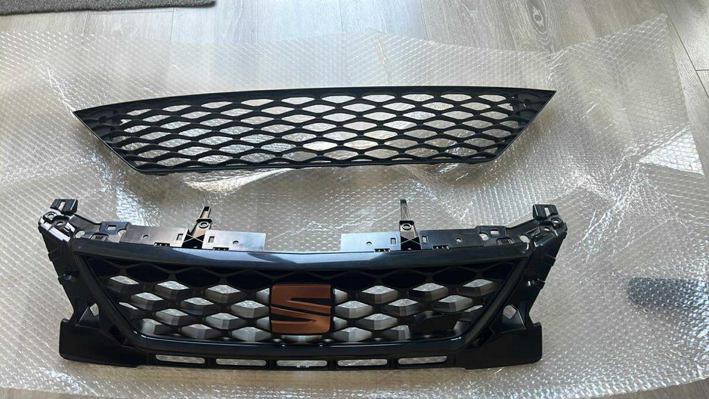 Seat Leon 5F Cupra Grille Voorbumper, Auto-onderdelen, Carrosserie en Plaatwerk, Voor, Nieuw, Ophalen of Verzenden, Bumper