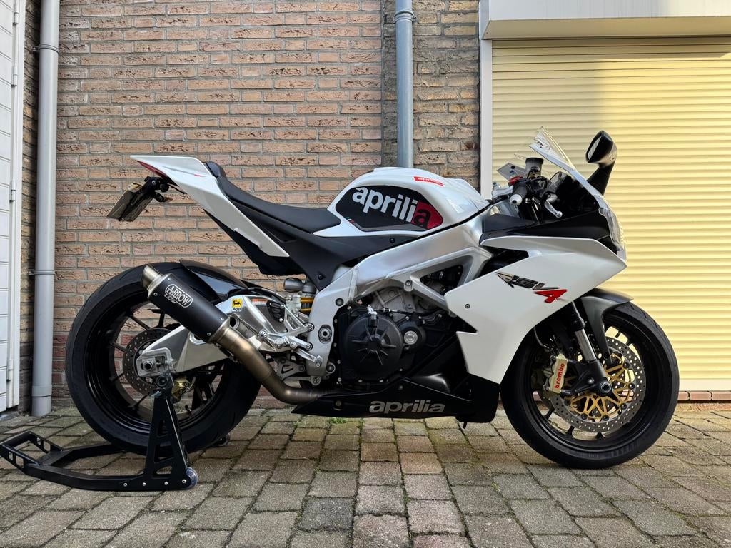 Aprilia RSV4 1000RR - Arrow GP - quickshift, 4 cilinders, Motorrijbewijs A, Bedrijf, Super Sport