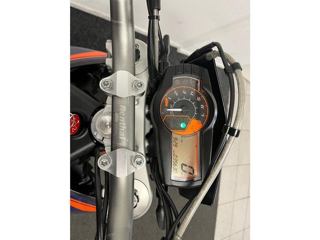 KTM 690 SMC (bj 2009) - foto 2