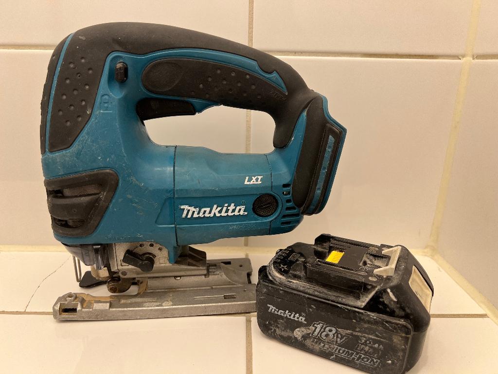Makita DJV180 Decoupeerzaag 18V 1 Accu, Gebruikt, Decoupeerzaag, Ophalen of Verzenden, Makita