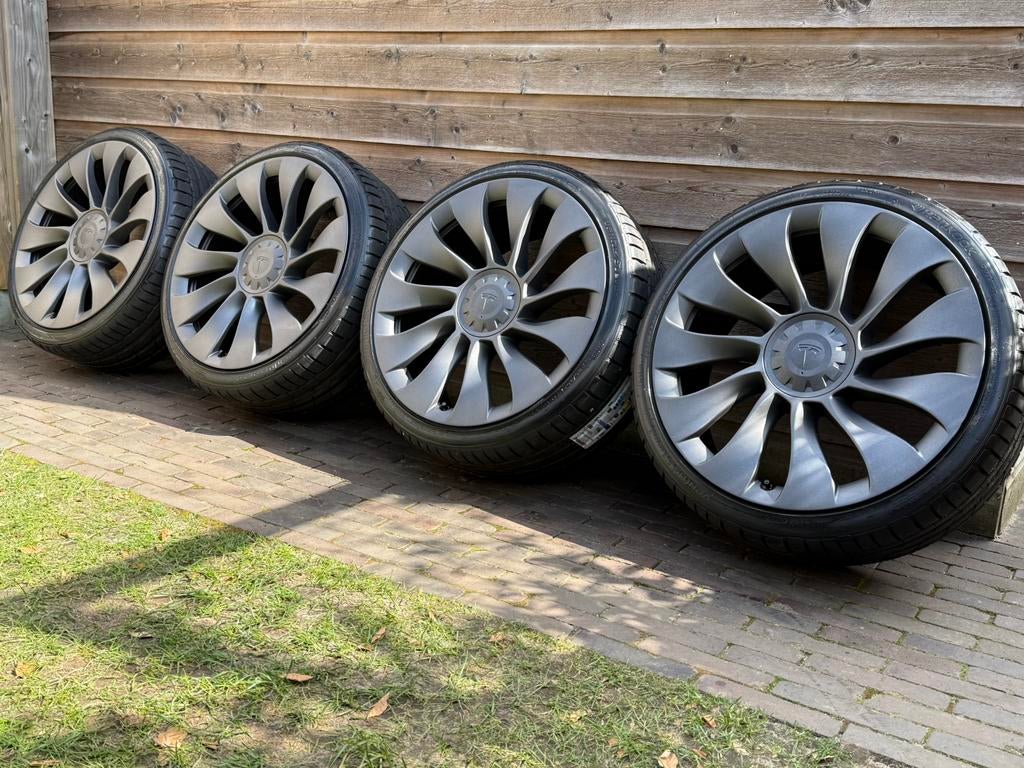 Orig NIEUW Tesla Model 3 Uberturbine 20 inch velgen + zomer, Auto-onderdelen, Gebruikt, Banden en Velgen, Ophalen of Verzenden