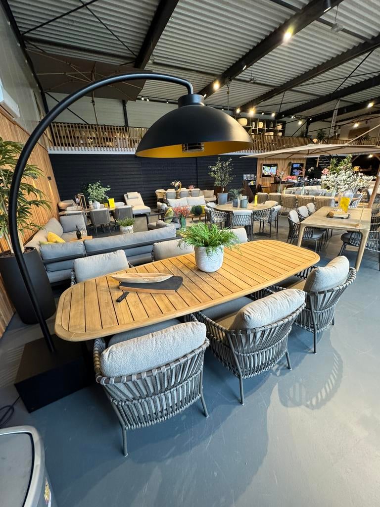 Capalbio low dining set 4 seasons outdoor