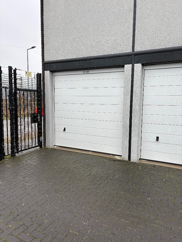 Garagebox Te Huur per direct 21m2
