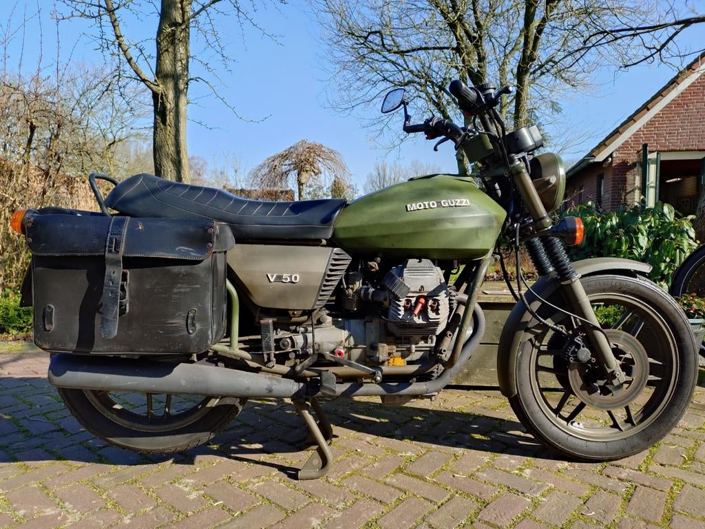 Stoere Moto Guzzi V50 Nato legermotor oldtimer, Motoren, Motoren | Moto Guzzi, Cardan-aandrijving, 2 cilinders, Particulier, Toermotor