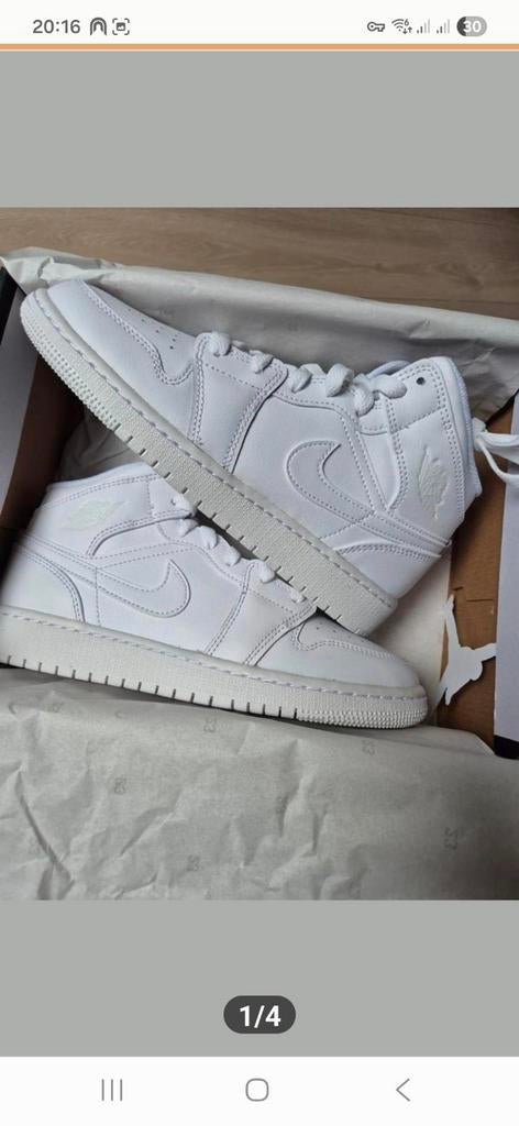 Nieuw in doos Nike air Jordan 1 mid maat 38, Nike Air Jordan, Wit, Nieuw, Ophalen of Verzenden