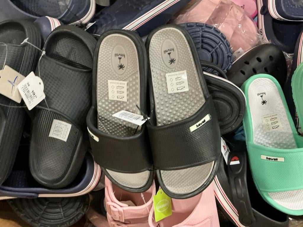 Partij diverse slippers o.a Donnay/Hawaii/etc (81 stuks), Ophalen of Verzenden