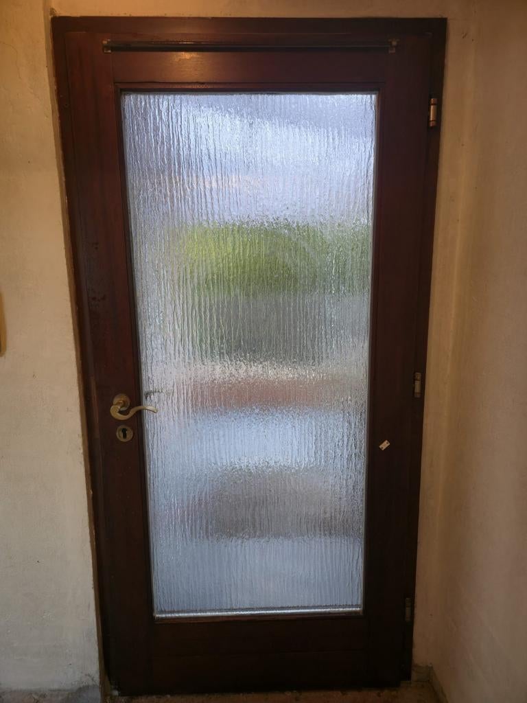 Achterdeur in zeer goede staat, Doe-het-zelf en Verbouw, Deuren en Horren, Ophalen, Zo goed als nieuw, Buitendeur, 200 tot 215 cm