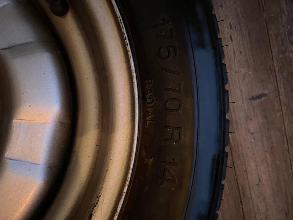 Reserve wiel caravan 4 gats steek 130 .4x130, Caravans en Kamperen, Caravan accessoires, Ophalen, Gebruikt