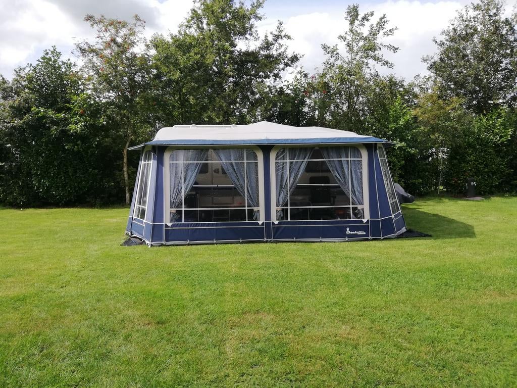 Isabella Penta Gold voortent en Isabella sun blue luifel, Caravans en Kamperen, Ophalen