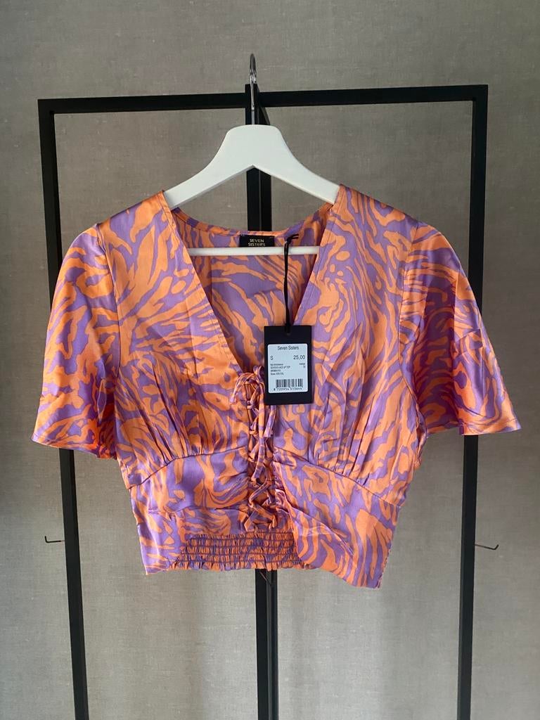 Nieuwe satijnen top!, Kleding | Dames, Tops, Paars, Nieuw, Ophalen of Verzenden, Korte mouw