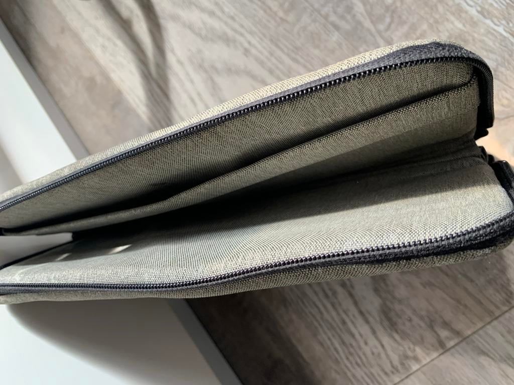 hoes voor twee tablets, Ophalen, Gebruikt, Overige typen