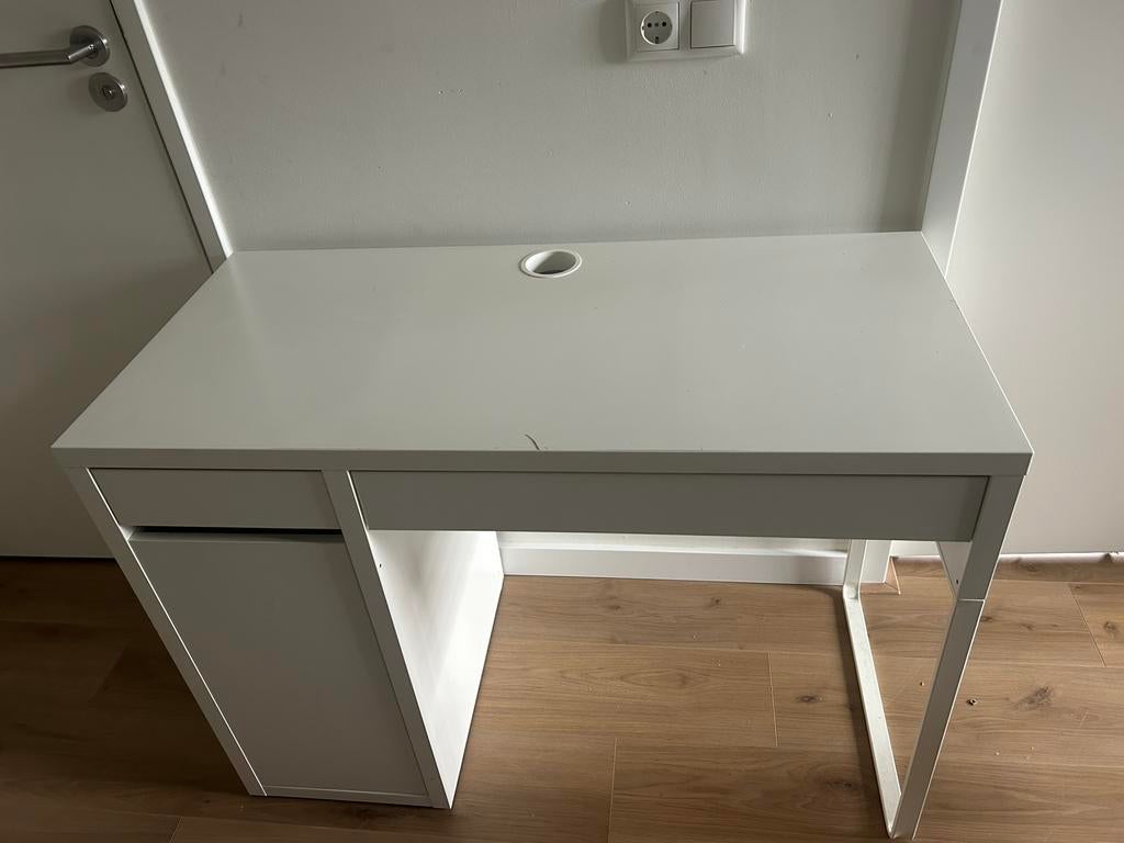 Bureau Mick Ikea, Huis en Inrichting, Ophalen, Gebruikt, IKEA, Wit