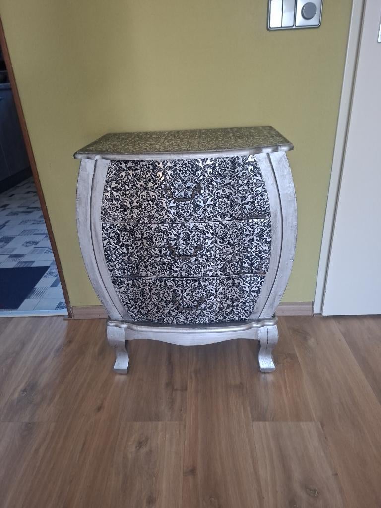 Mooie zilver kleurig kastje met 3 lades, Huis en Inrichting, Kasten | Ladekasten, Ophalen, Gebruikt, Barok, 50 tot 100 cm