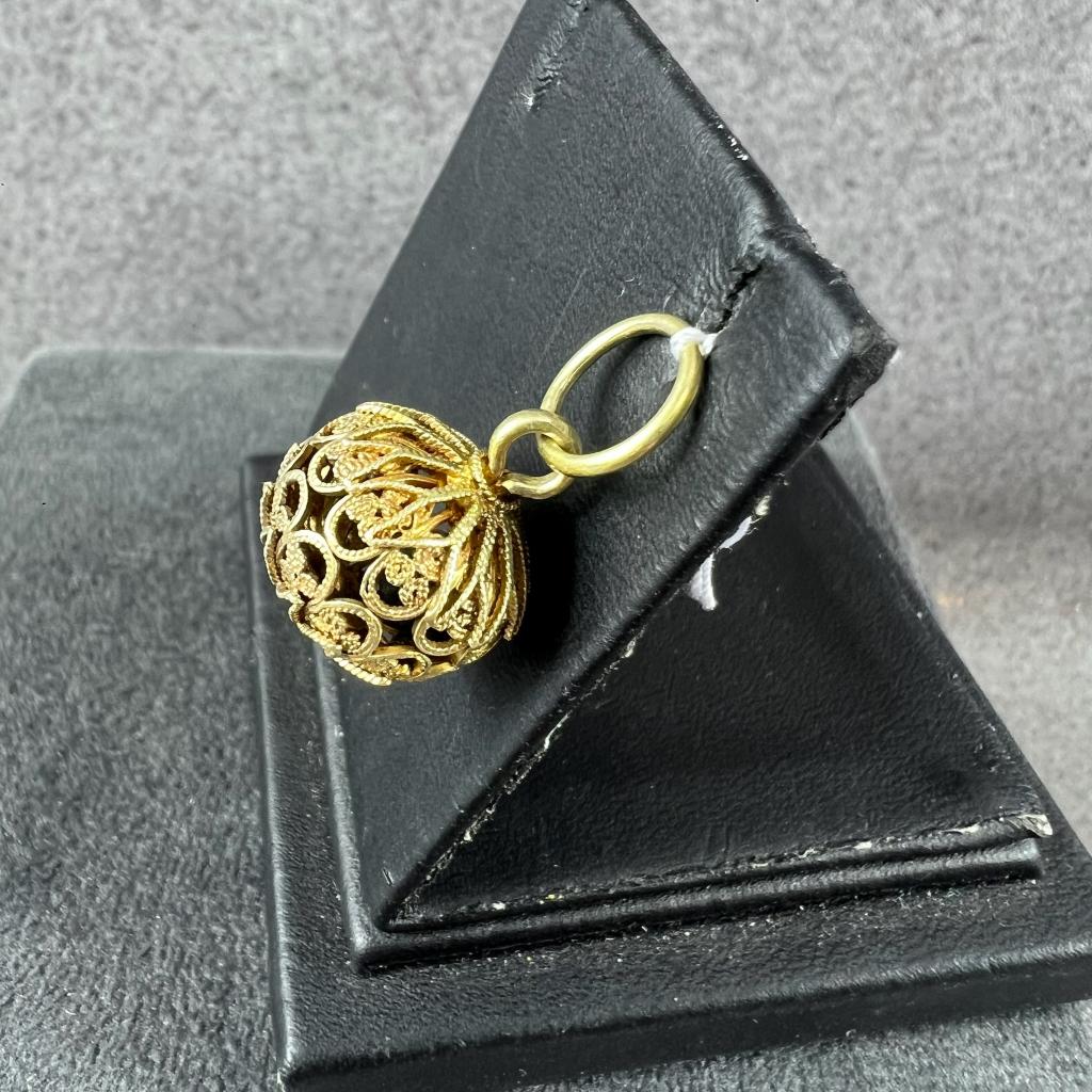 Gouden Hanger Bal Filligrain | 14k | 3,38g | 404763, Sieraden, Tassen en Uiterlijk, Kettinghangers, Gebruikt, Overige voorstellingen