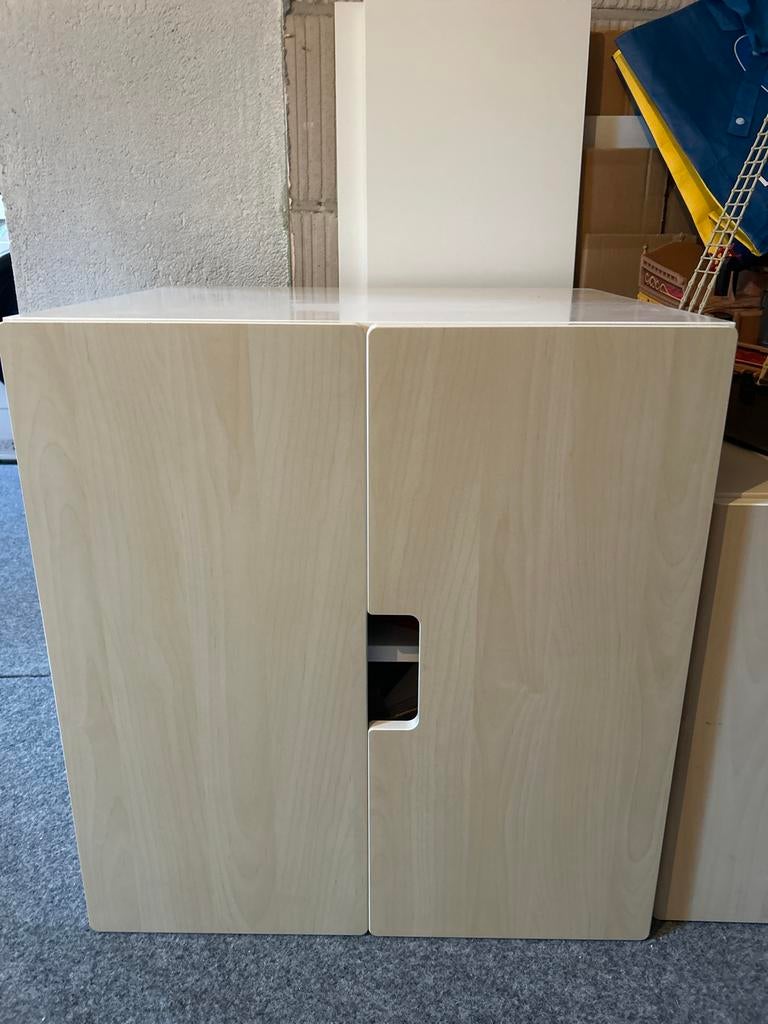 Ikea kastje met twee deuren en plank, Huis en Inrichting, Kasten | Overige, Gebruikt, Ophalen of Verzenden