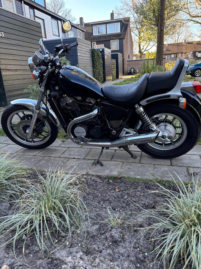 Honda VT 750 C Shadow - Klassieke Chopper