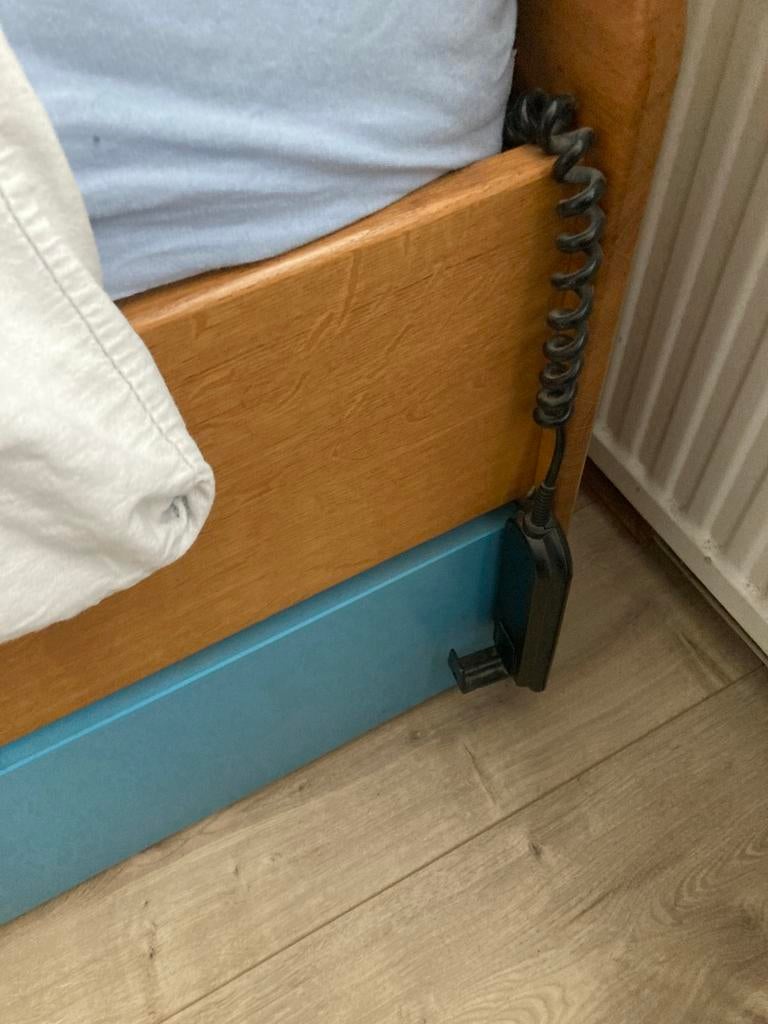 Eenpersoonsbed met lade en elektrische lattenbodem, Huis en Inrichting, Slaapkamer | Bedden, Ophalen, Eenpersoons, Bruin, 80 cm