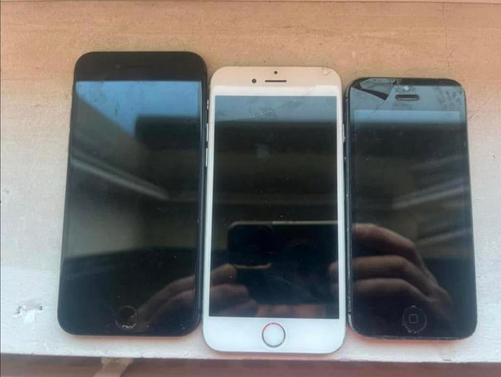 3 oude iphone’s, Telecommunicatie, Mobiele telefoons | Apple iPhone, Ophalen of Verzenden, Zo goed als nieuw, Zwart