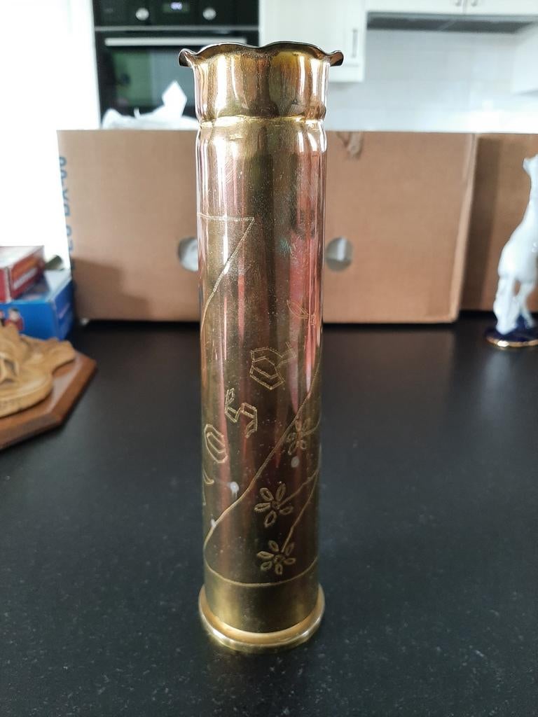 Oude koperen kogelhuls met bloemmotief, Antiek en Kunst, Ophalen of Verzenden