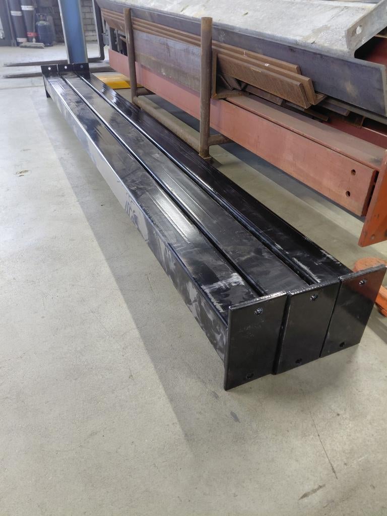 Stalen kokers / ijzeren kokers / staanders, Doe-het-zelf en Verbouw, Metalen, Ophalen, Zo goed als nieuw, IJzer