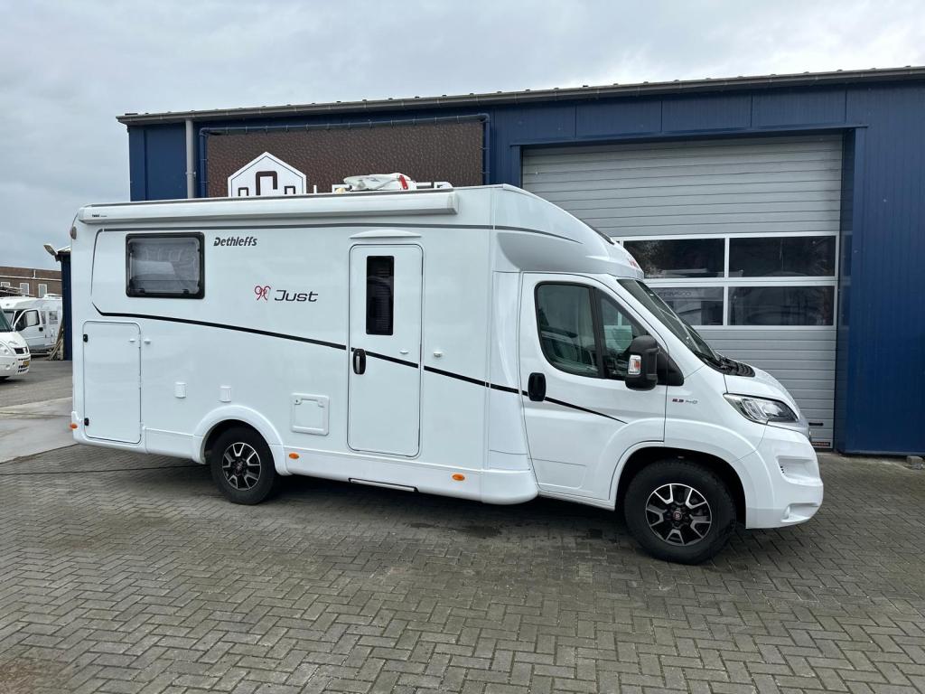 Dethleffs Just 90 T 6812 EB compleet o.a met omvormer Solar, Caravans en Kamperen, Campers, Luifel, Koelkast, Ringverwarming, Fiat