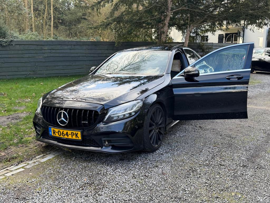 Mercedes-Benz C-Klasse C200 d 150pk 9G-TRONIC 2018 Zwart, Automaat, Achterwielaandrijving, 1800 kg, 4 cilinders