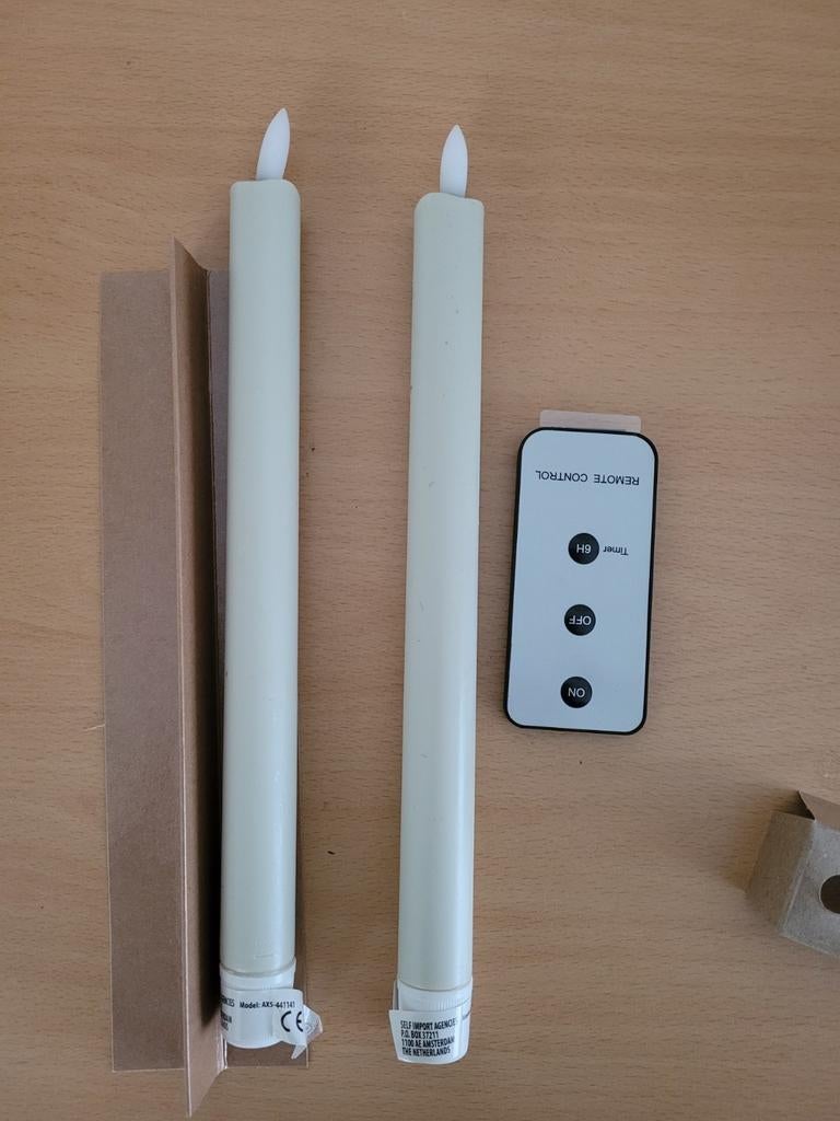Set van 2 Flickerling Flame kaarsen met afstandsbediening, Kunststof, Crème, Ophalen of Verzenden, Zo goed als nieuw