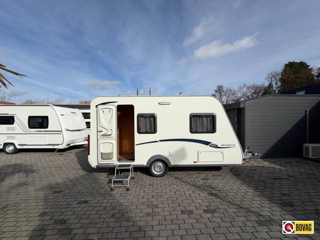 Caravelair Allegra 400 Met voortent!, Caravans en Kamperen, Bedrijf, Treinzit, 750 - 1000 kg, 4 tot 5 meter