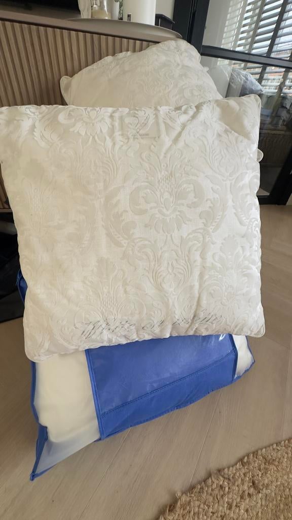 Riviera Maison sprei en 2 kussens gebroken wit velours, Huis en Inrichting, Ophalen, Zo goed als nieuw, Wit, Overige vormen