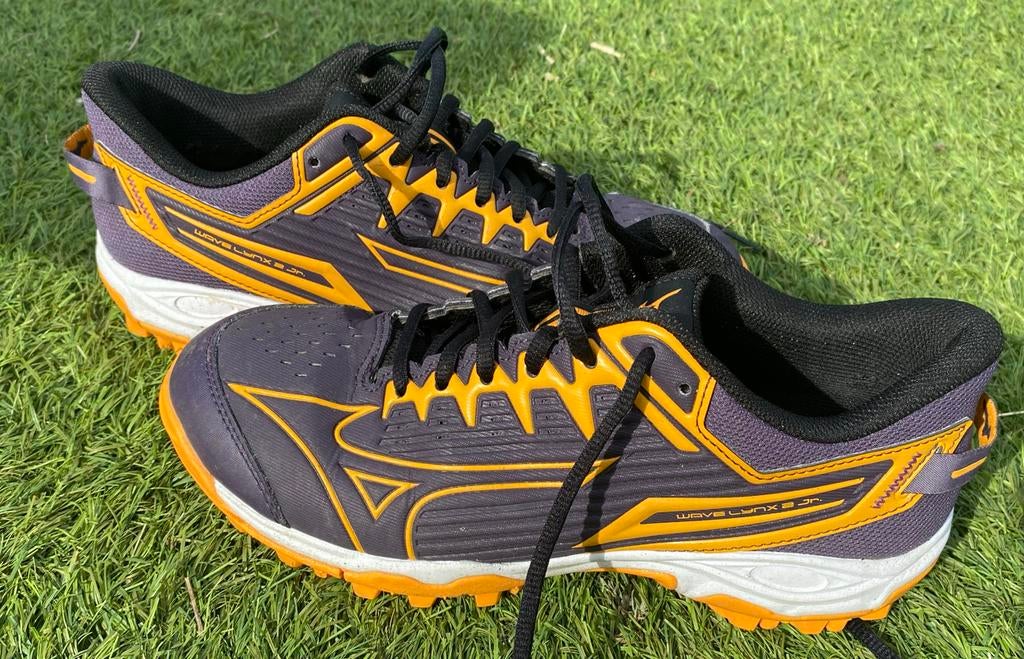 Mizuno korfbal of hockeyschoenen, veld maat 38.5, Ophalen of Verzenden, Zo goed als nieuw, Schoenen