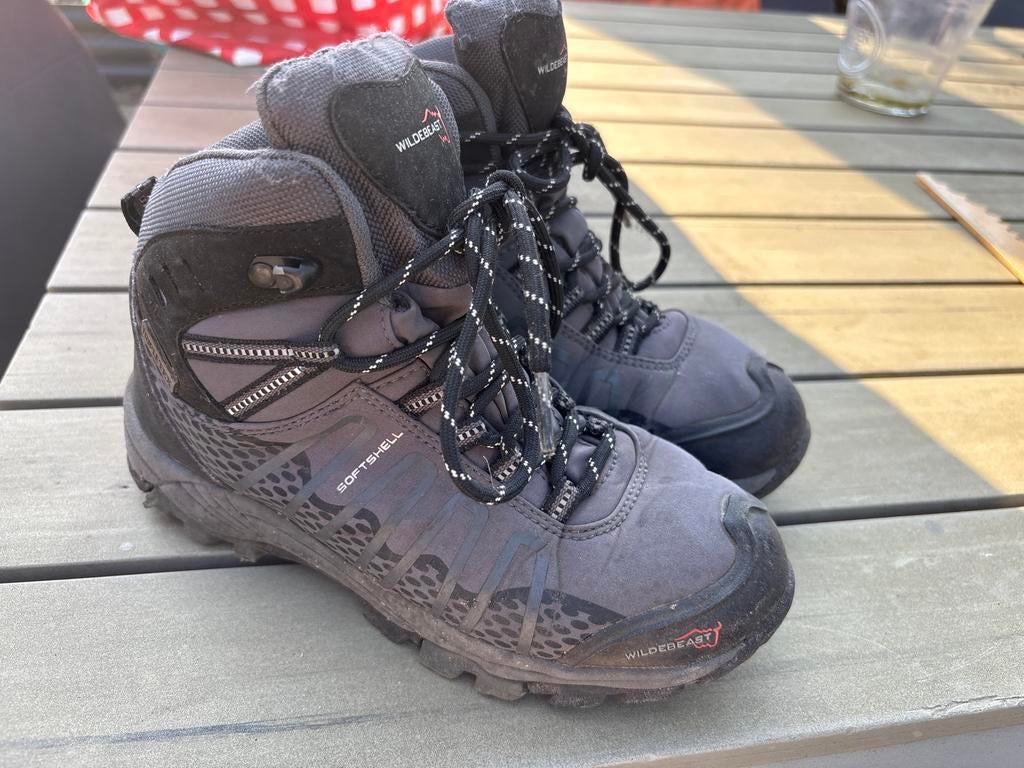 Wildebeast bergschoenen Triple Tex maat 33, Ophalen of Verzenden, Zo goed als nieuw, Schoenen