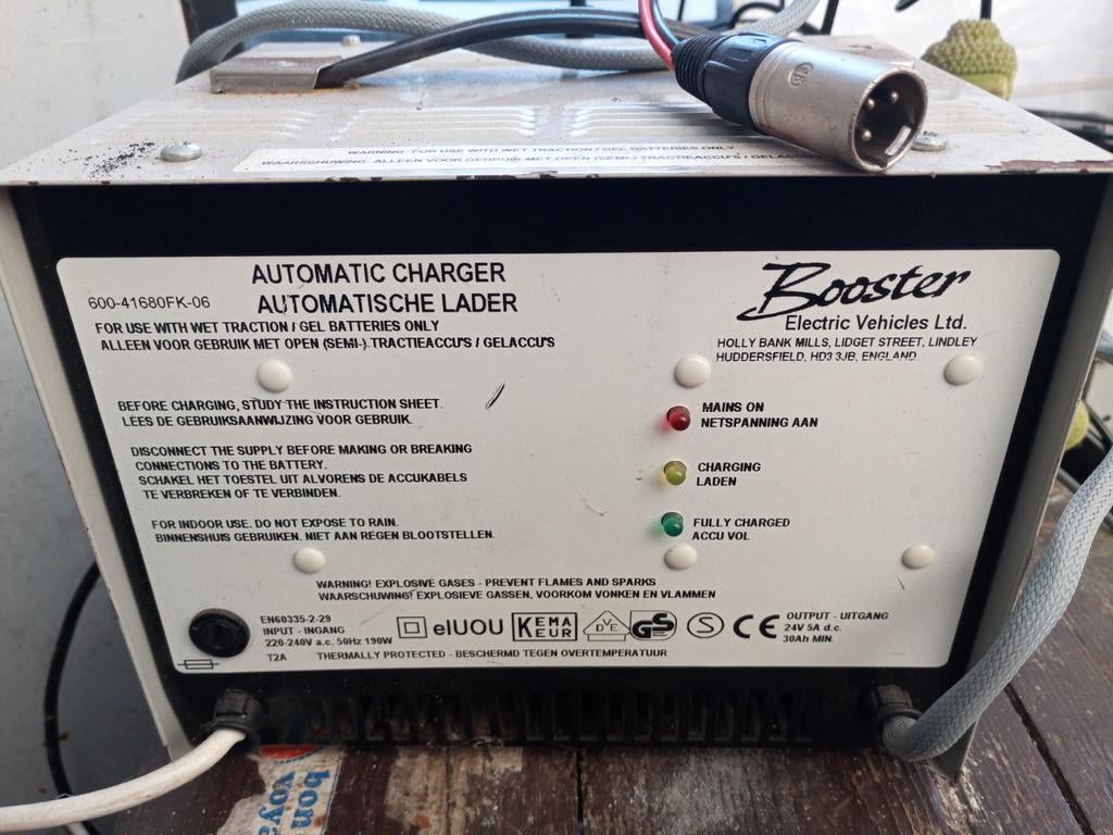 Accu lader 24V 5A DC, Auto-onderdelen, Ophalen of Verzenden, Nieuw