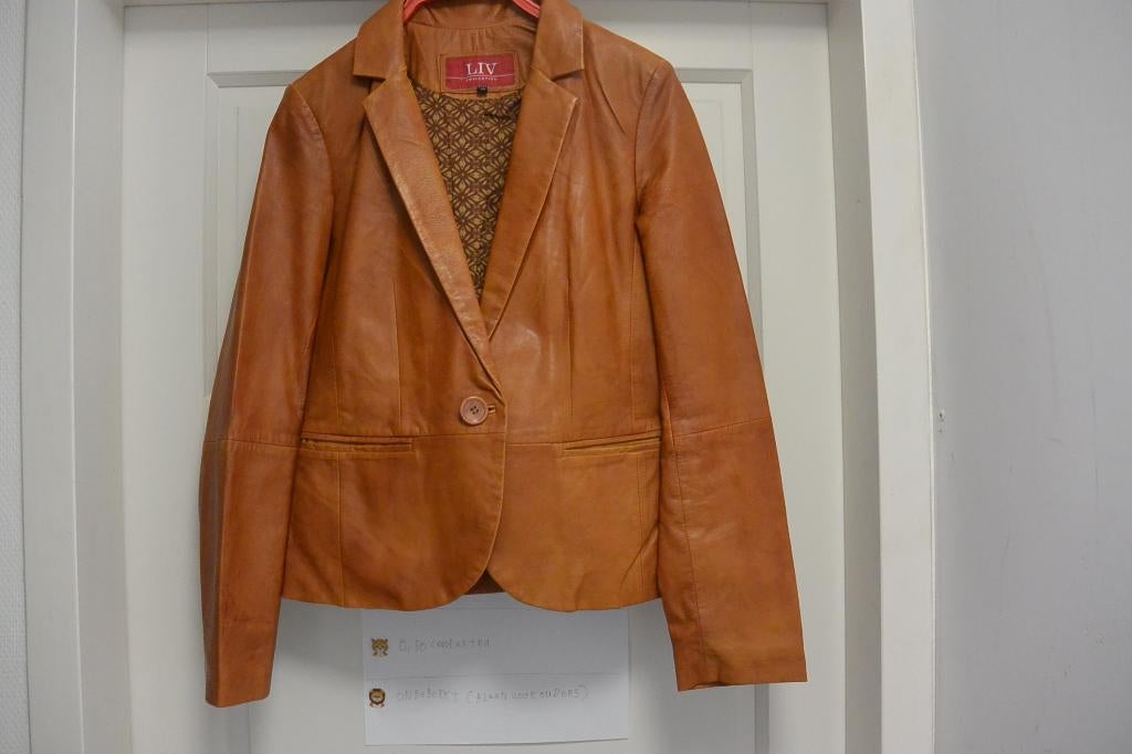 Liv Collection - Bruin leren jasje - 38, Maat 38/40 (M), Bruin, Ophalen of Verzenden, Gedragen