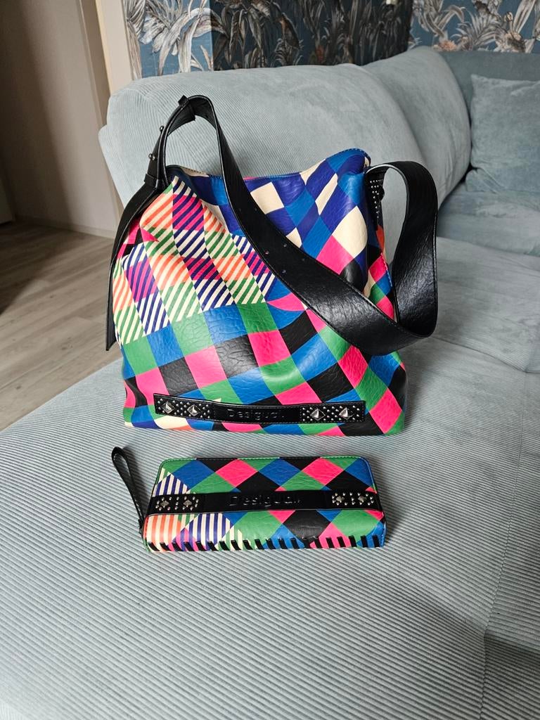 Desigual tas + portemonnee, Sieraden, Tassen en Uiterlijk, Ophalen of Verzenden, Zo goed als nieuw