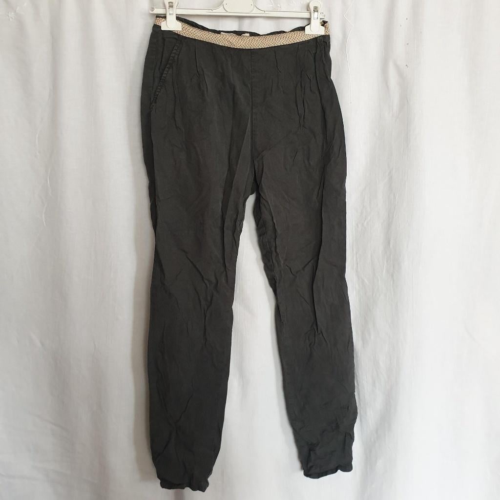 Stoere damesbroek . mt 38 Merk American outfitters, Maat 38/40 (M), ., Zwart, Ophalen of Verzenden