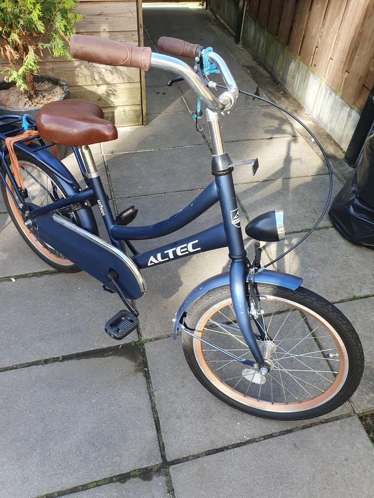 Kinderfiets maat 22, Fietsen en Brommers, Fietsen | Vouwfietsen, Ophalen, Zo goed als nieuw, 20 inch of meer