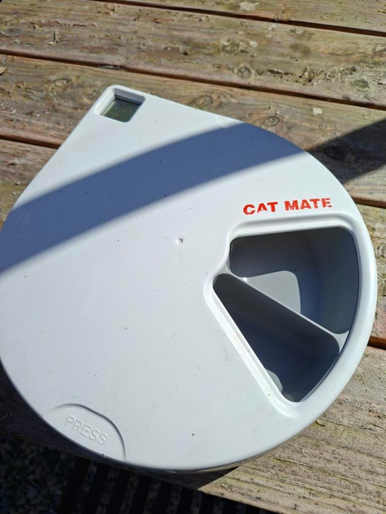 Automatische kattenvoerbak, Dieren en Toebehoren, Ophalen