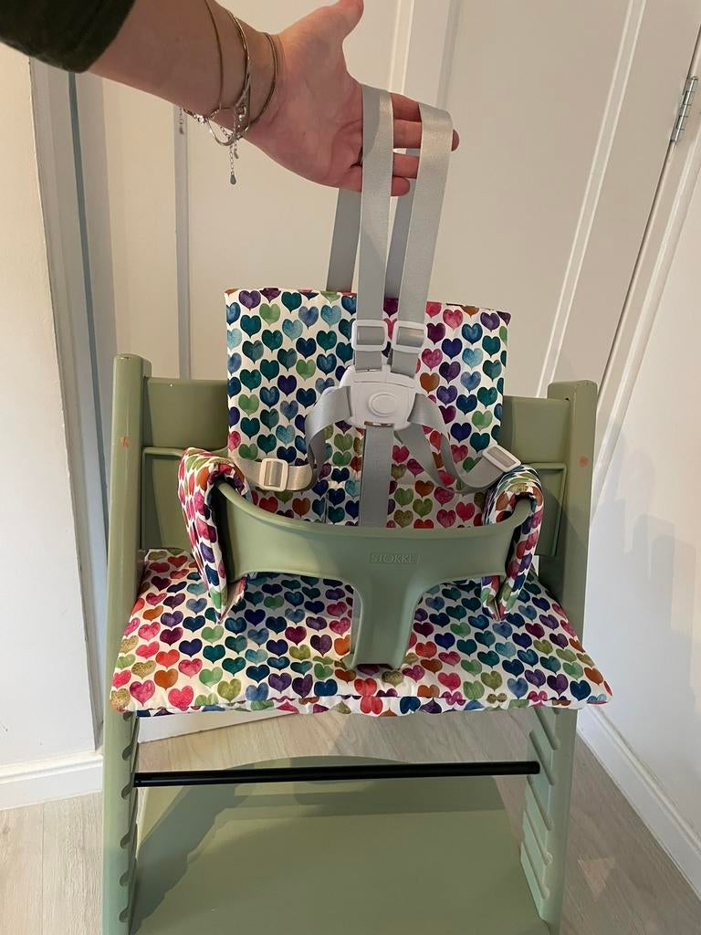 Nieuw! Grijs/wit Harnas tuigje compatibel Stokke Tripp Trapp, Ophalen of Verzenden, Nieuw, Meegroeistoel, Gordel(s)