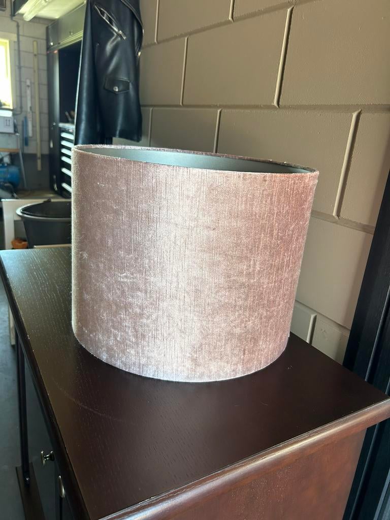 Grote oudroze lampenkap, Ophalen, Overige kleuren, 25 tot 50 cm, Rond