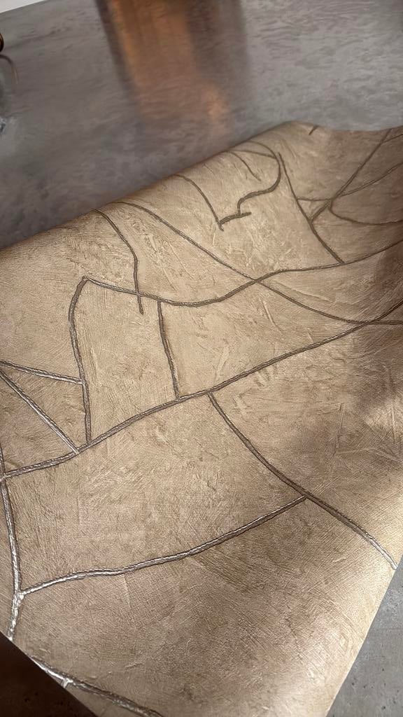 Behang Kintsugi VP 1004 15 - Restant voor accentmuur, Ophalen of Verzenden, Minder dan 10 m², Beige