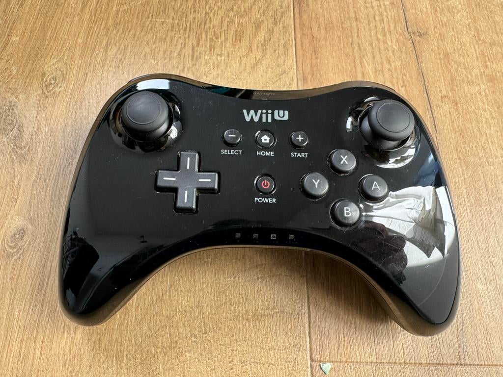 Nintendo Wii U Pro Controller, Ophalen of Verzenden, Zo goed als nieuw, Met 1 controller